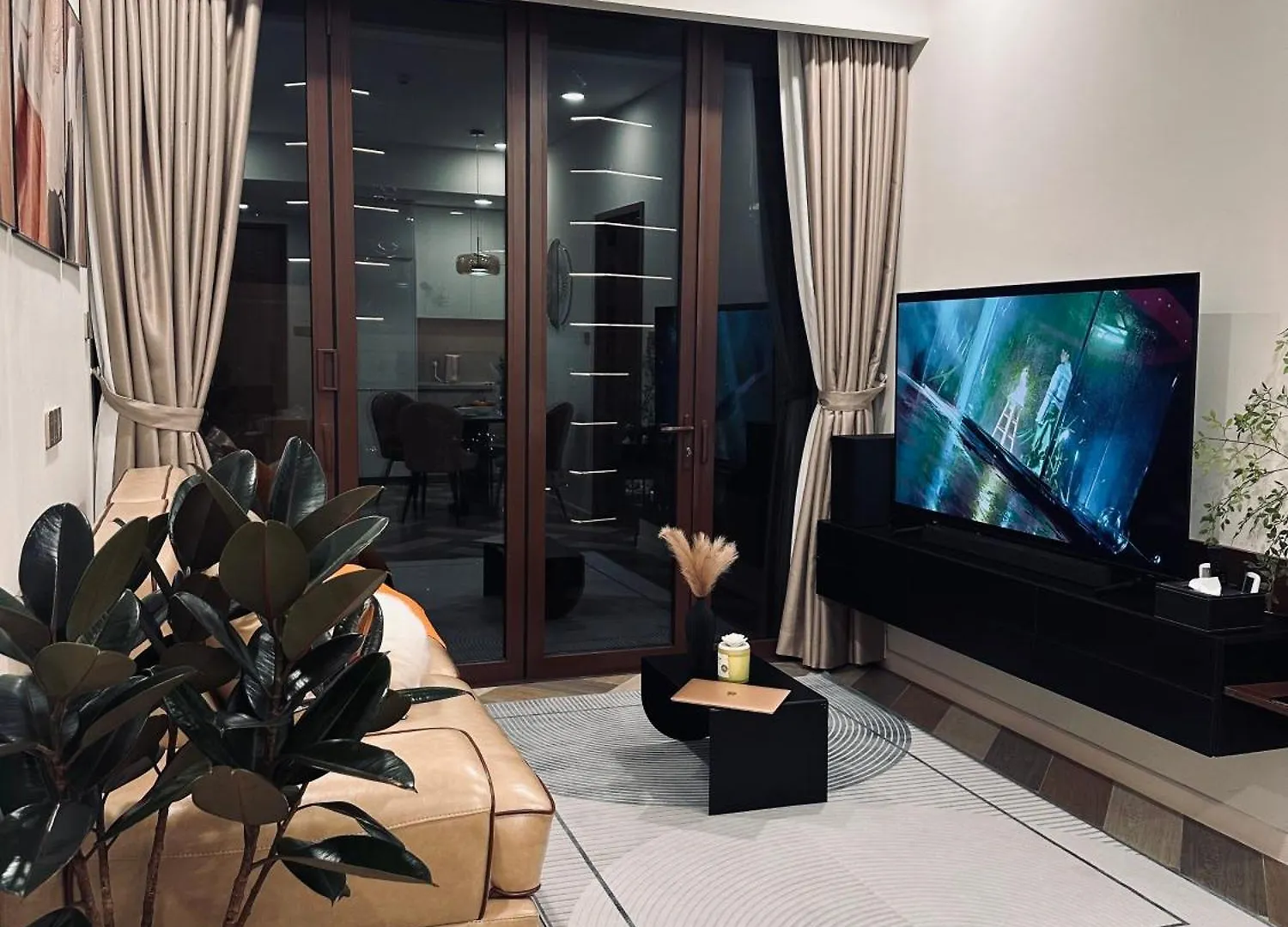 Luxury Fully Equipped Residence In Heart Of City Ho Chi Minh City Apartment